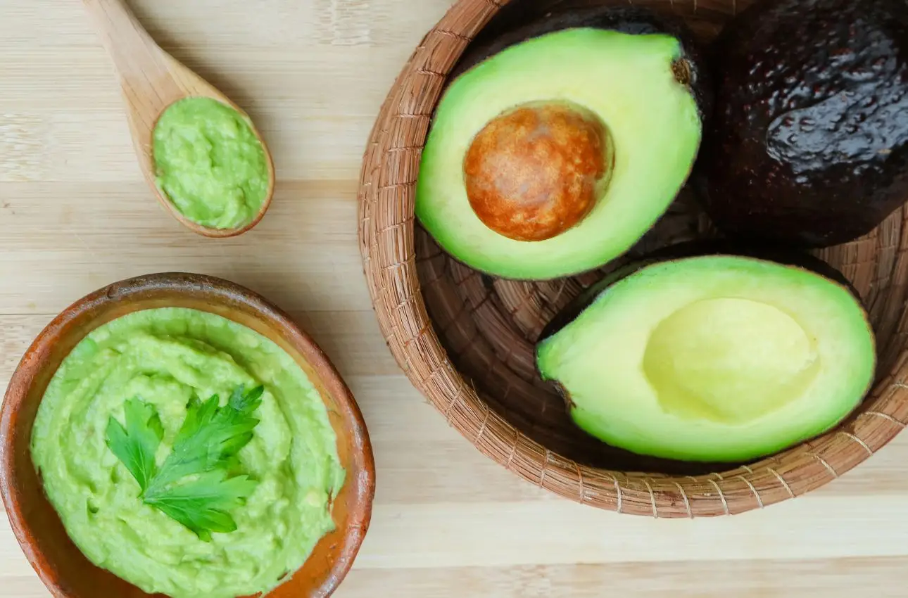 Non solo guacamole: ecco la ricetta della salsa di avocado che accelera il metabolismo