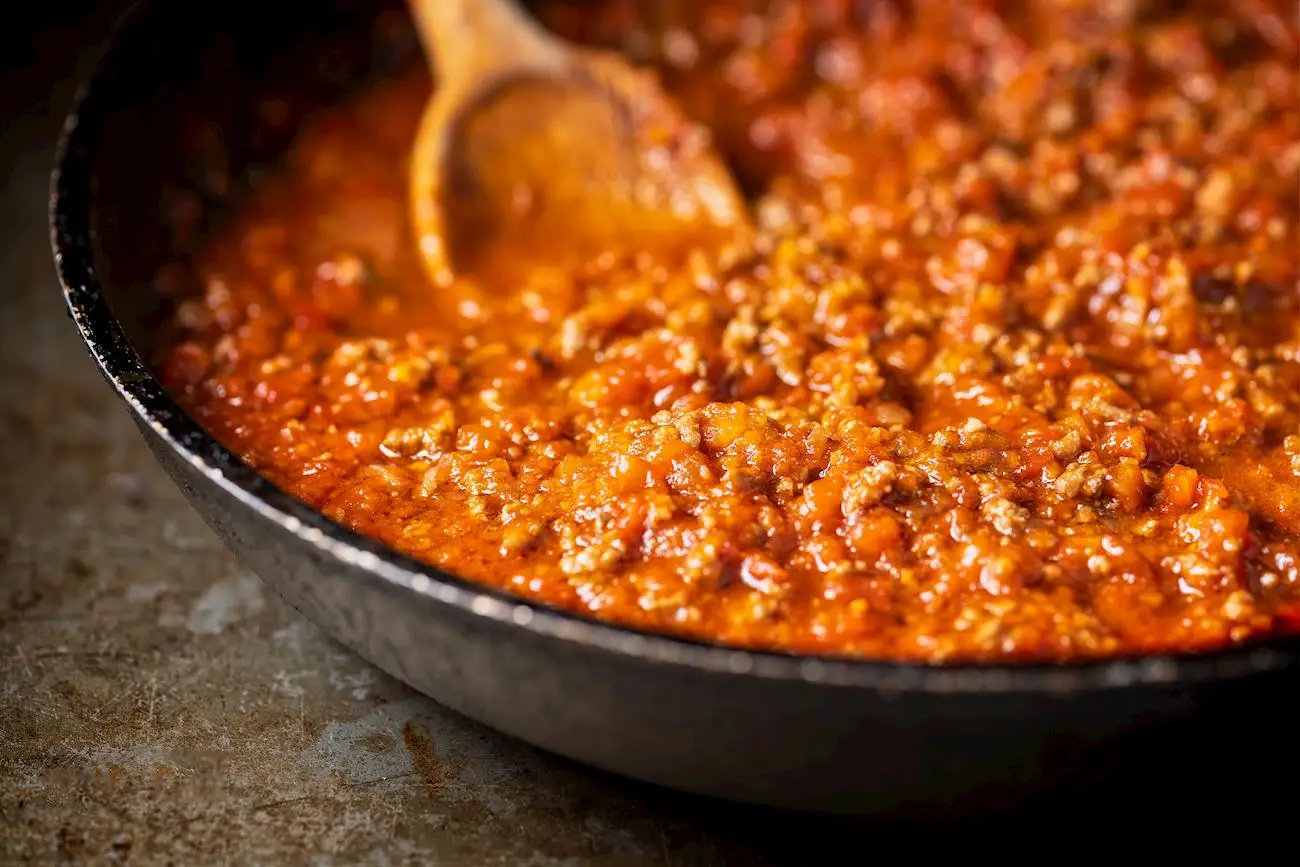 Il tuo ragù non ha sapore? Ecco l’errore banale che stai commettendo nella cottura