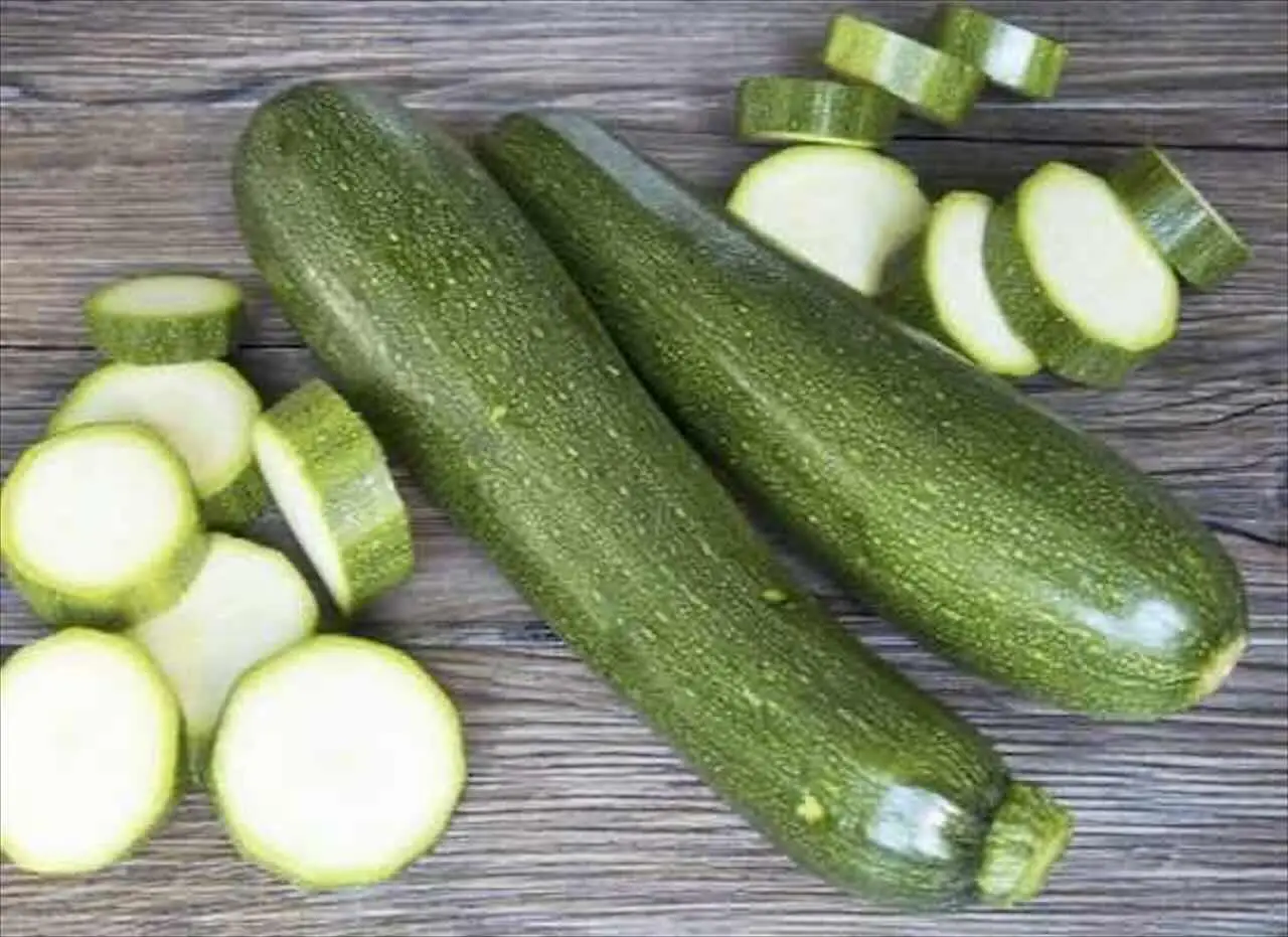 Hai sempre sbagliato a grigliare le zucchine: ecco il trucco per non farle venire secche e insipide