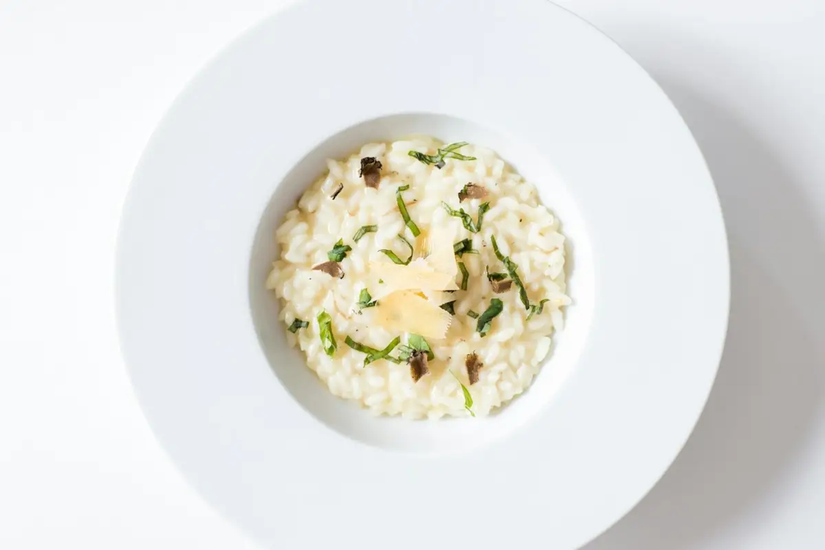 Il segreto per un risotto cremoso senza aggiungere panna