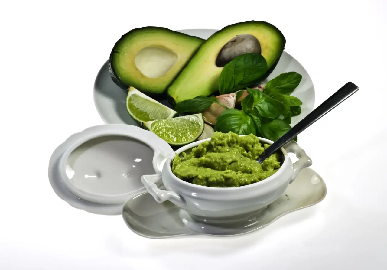 Ricetta per una salsa di avocado perfetta per una dieta equilibrata