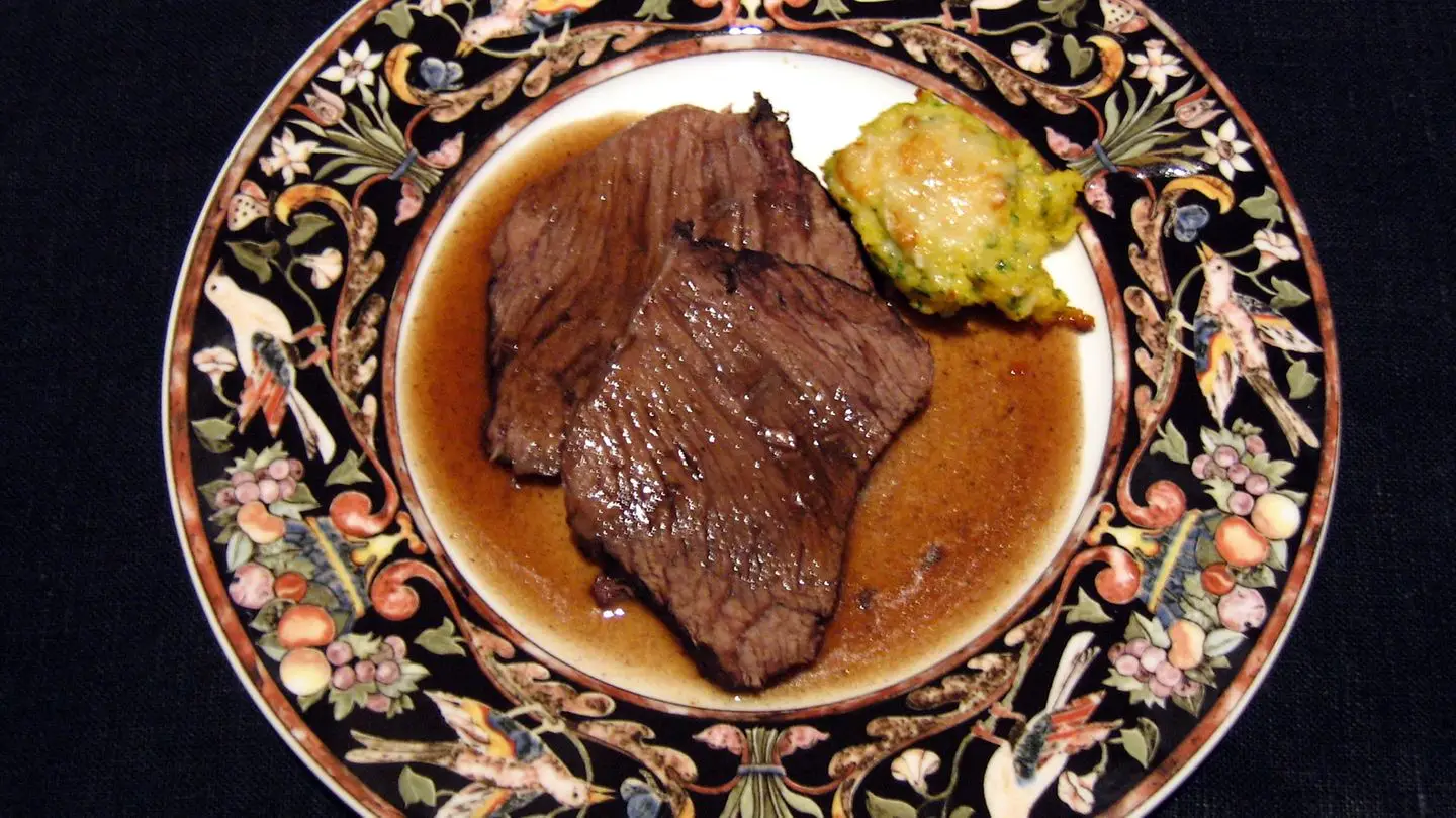 Arrosto tenerissimo con la cottura lenta che lascia il segno