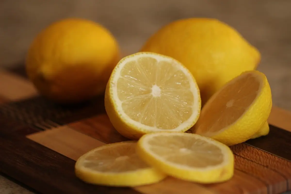 Come usare il limone in cucina per esaltare i sapori: il trucco semplice