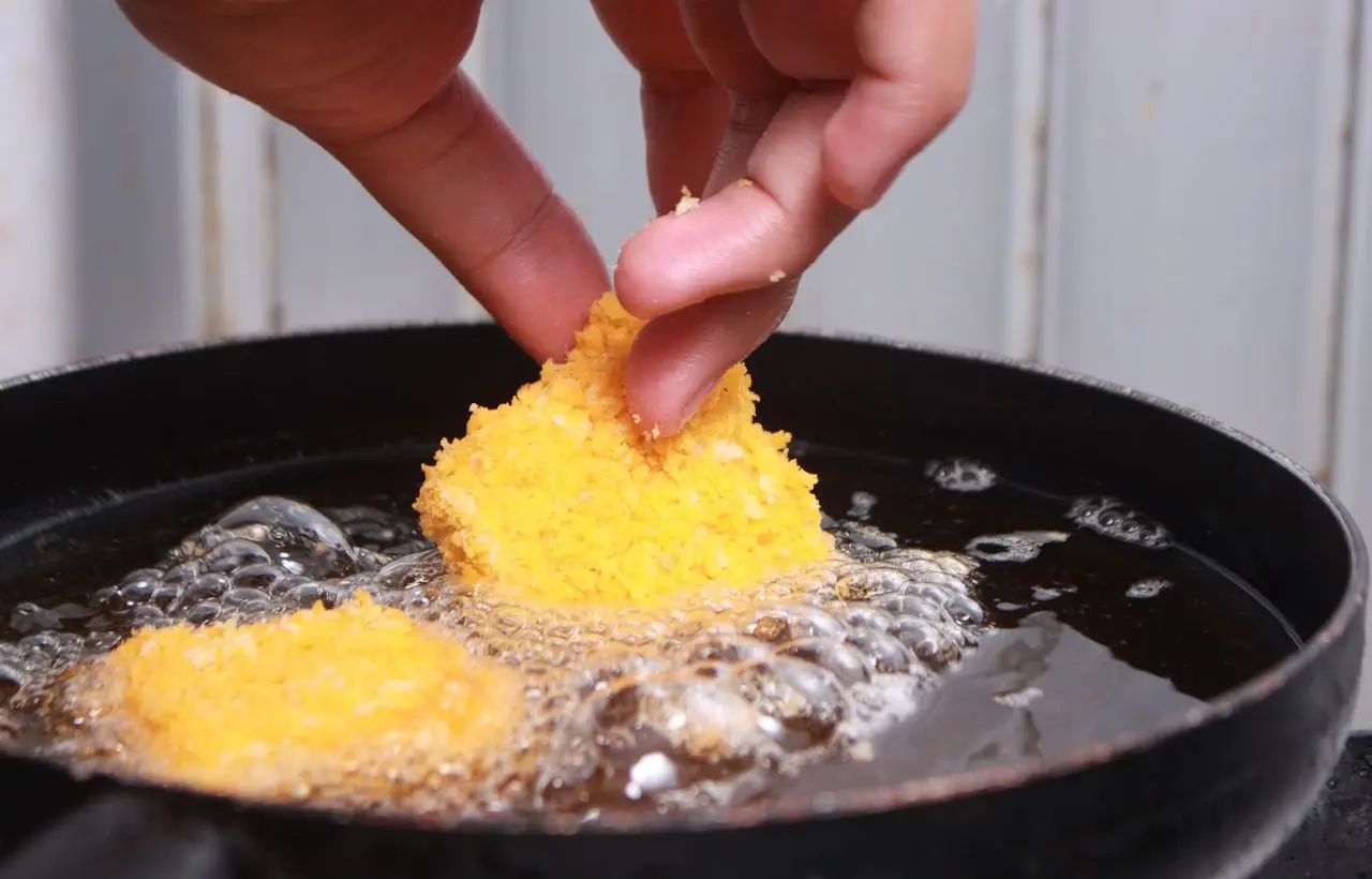 Come preparare una panatura croccante senza friggere